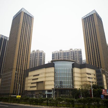 Guangzhou Yi Long International Apartment Exteriör bild